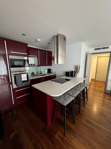 Westminster Penthouse Duplex with AC gallery image 4