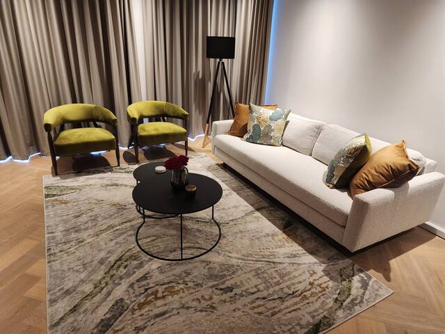 Luxury 2 bedroom Apartment in Nine Palms gallery image 5