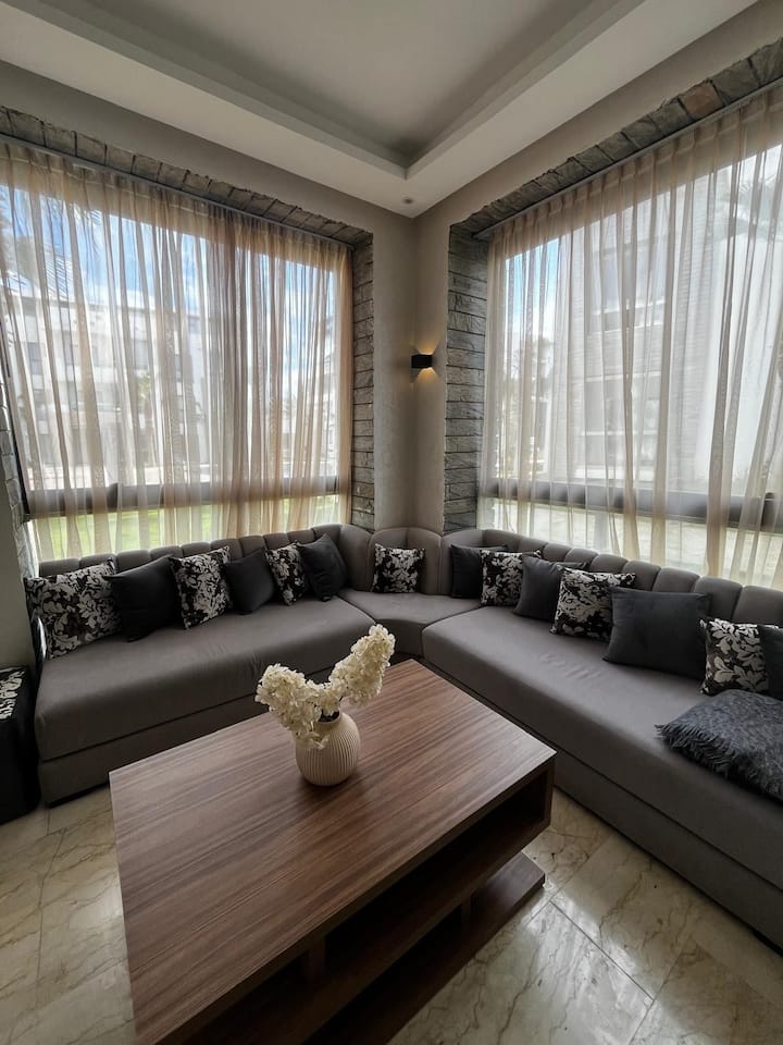 Appartement Luxe Proche Plage, Calme Et Sécurisé - Agadir