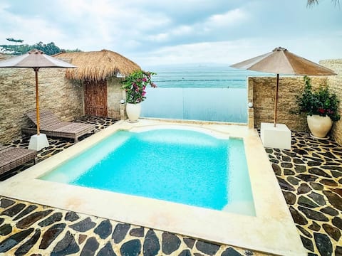 Bali Oceanfront Romance | Infinity Pool