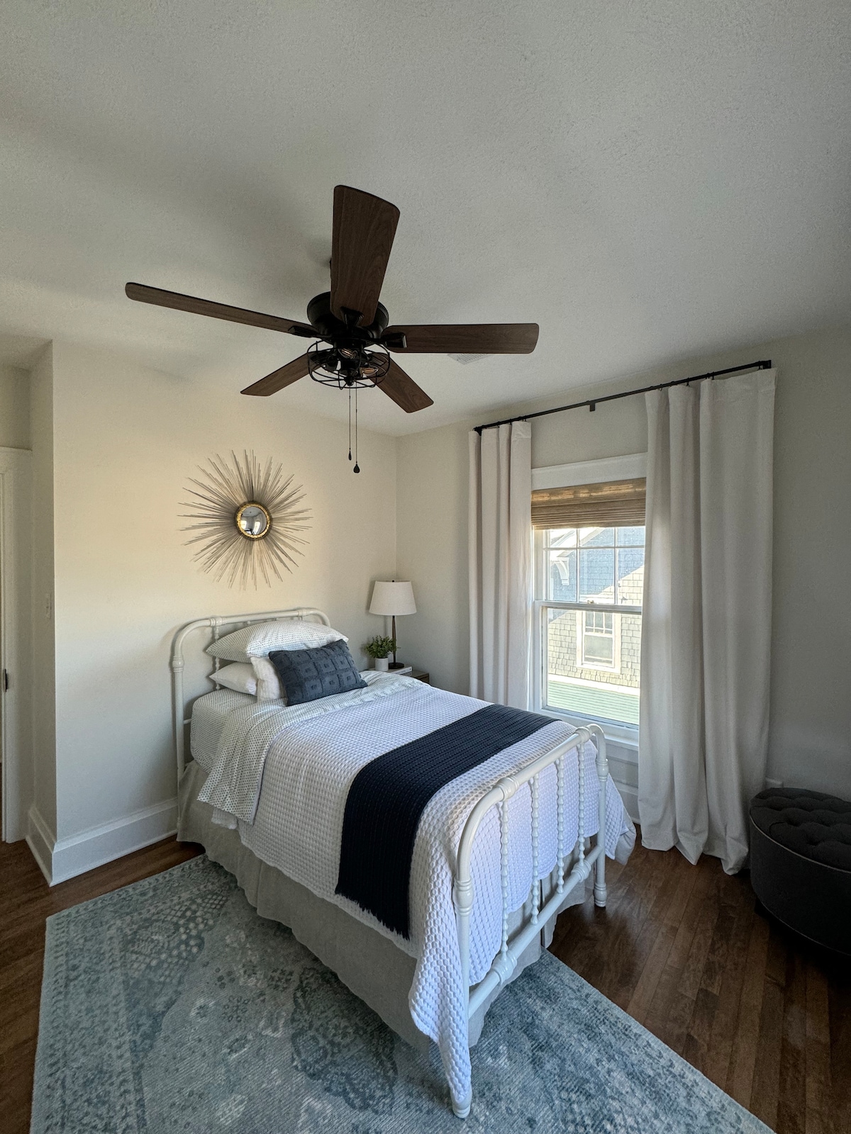 საძინებელი 3