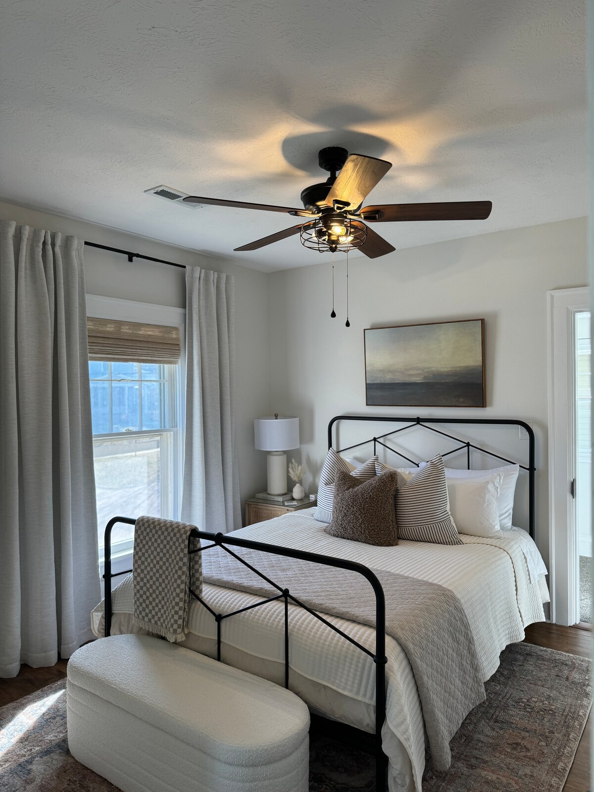 საძინებელი 4