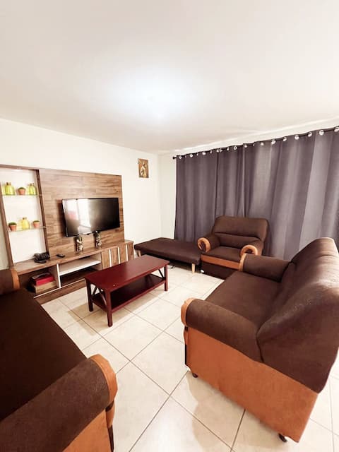 Comfortable and Private-House Near Redondel Integración