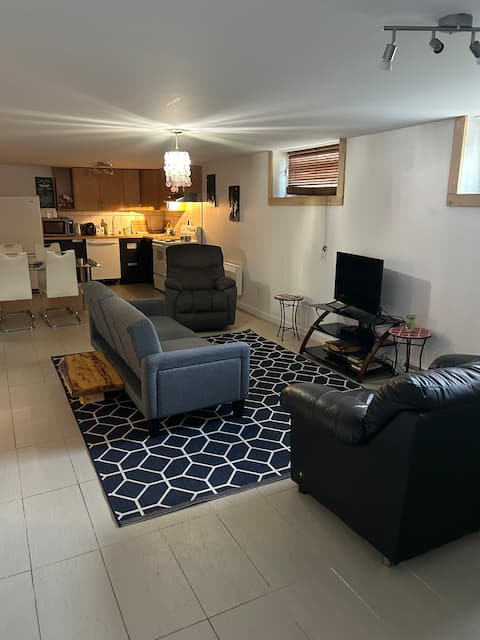 WoW! Condo With Charging Station! With Garden!