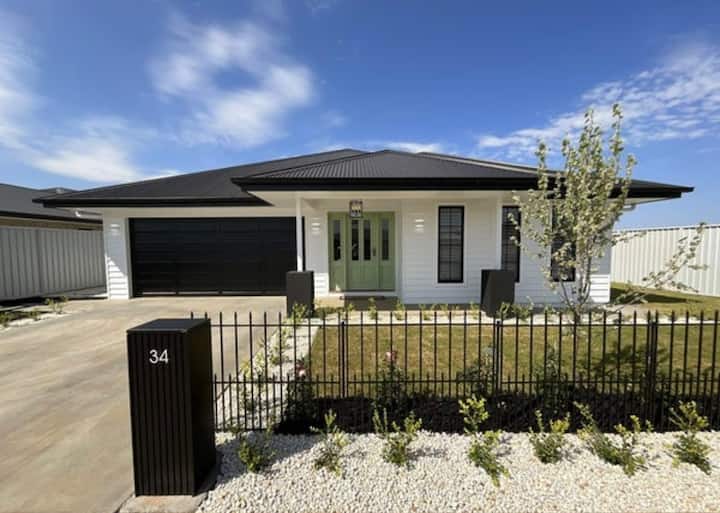 Hanwood Vacation Rentals & Homes New South Wales, Australia Airbnb