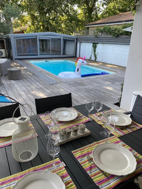 Cosy Villa on Arcachon Bay with heated pool