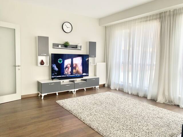 Beautiful four bedrooms apartment gallery image 2