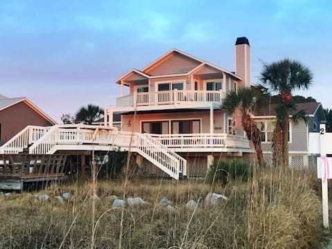 Fripp Island, Oceanfront, large and spacious!