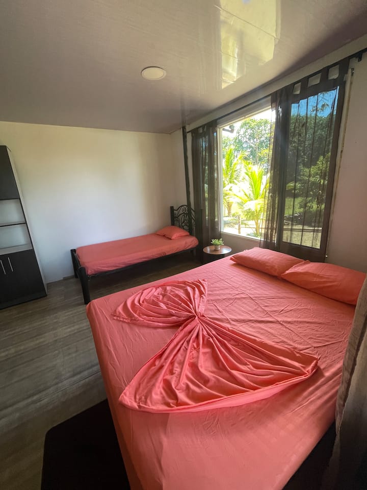 غرفة النوم 1