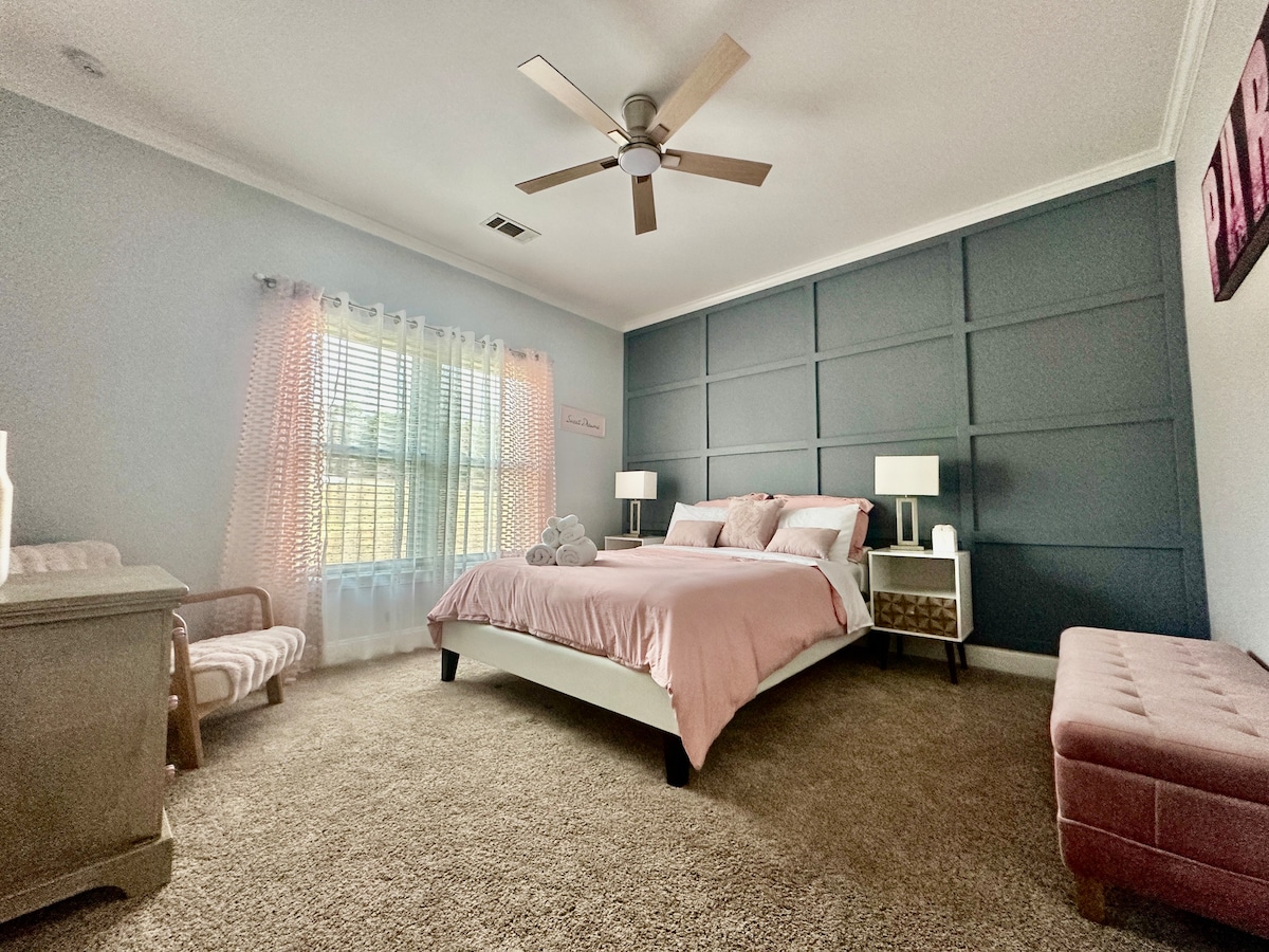 Spacious 4BR Retreat | Road Atlanta & Château Élan