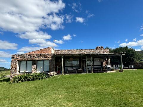 Chacra with guesthouse in the mountains