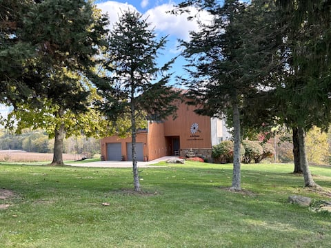 Clear Fork Ridge Stunning Lodge: Views & Spa