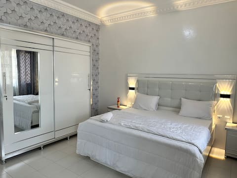 Beautiful apartment F2 Thiès King size bed