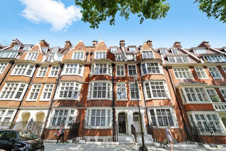 HS1 – Stylish 3-Bed near Kensington High Street gallery image 3