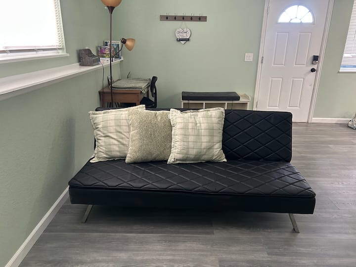 Cozy 2/1 Close To Peterson Sfb And Pikes Peak - Colorado Springs, CO