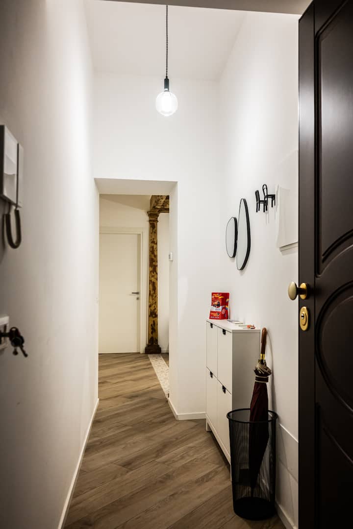 Casa Mazzarino - Exclusive Vucciria Apartment - Palermo, Italy