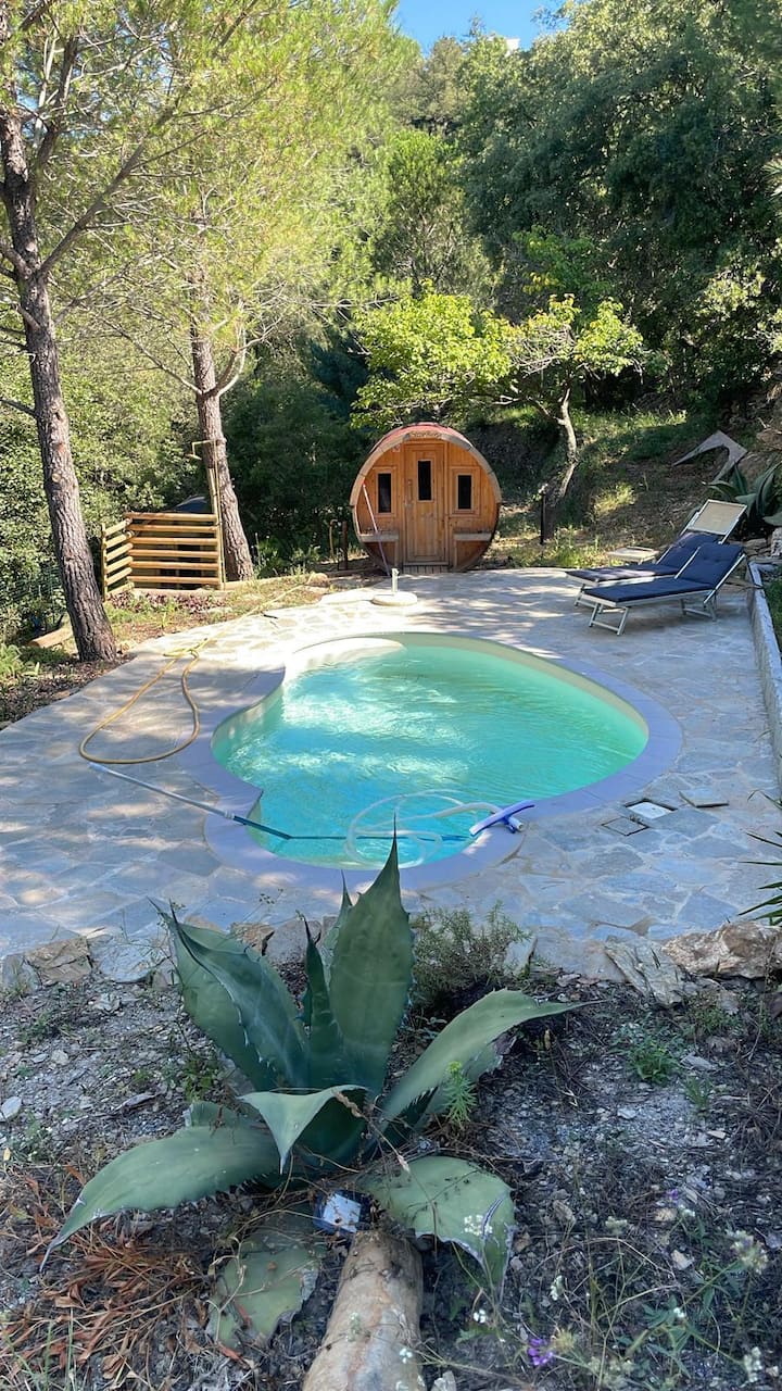 Whole Property Into The Woods In Alassio - Alassio