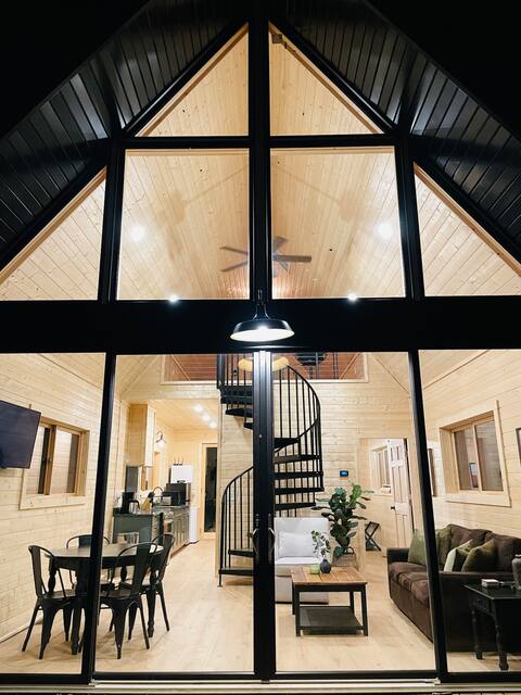 Lost River Nordic House, dog friendly + hot tub