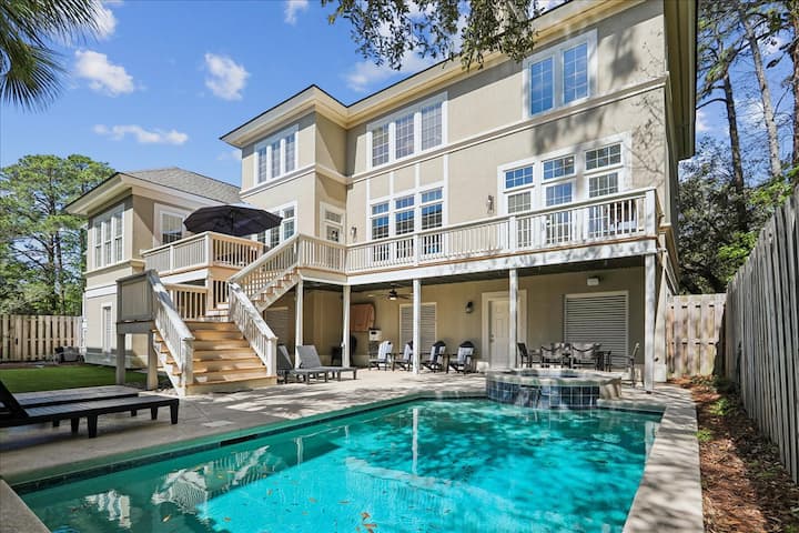 Dogs Ok, Large Pool, 525 Yards To Beach, Elevator - Hilton Head Island, SC