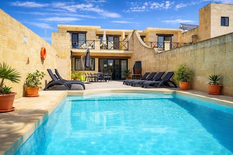 BBQ Nights -Pool - 28 Tranquil