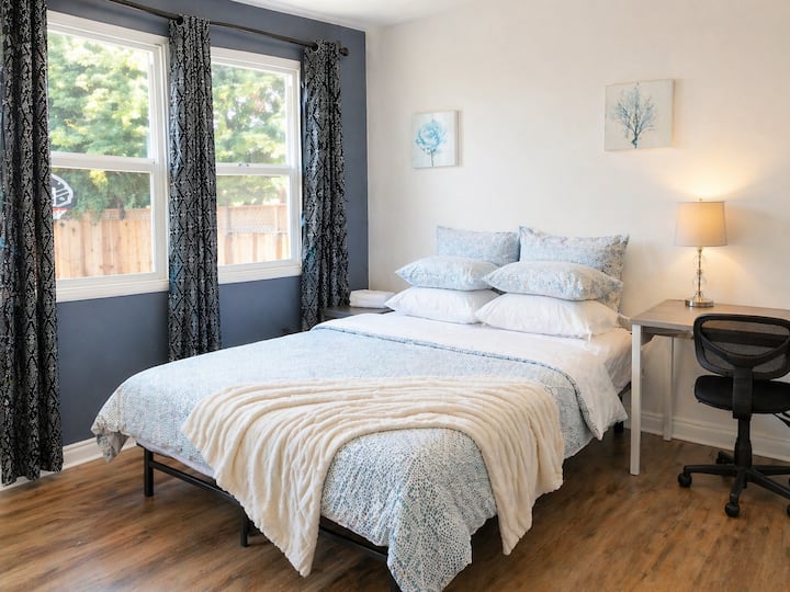 Private Bedroom #4  Sleep 2/ Wifi/ Parking - Saratoga, CA
