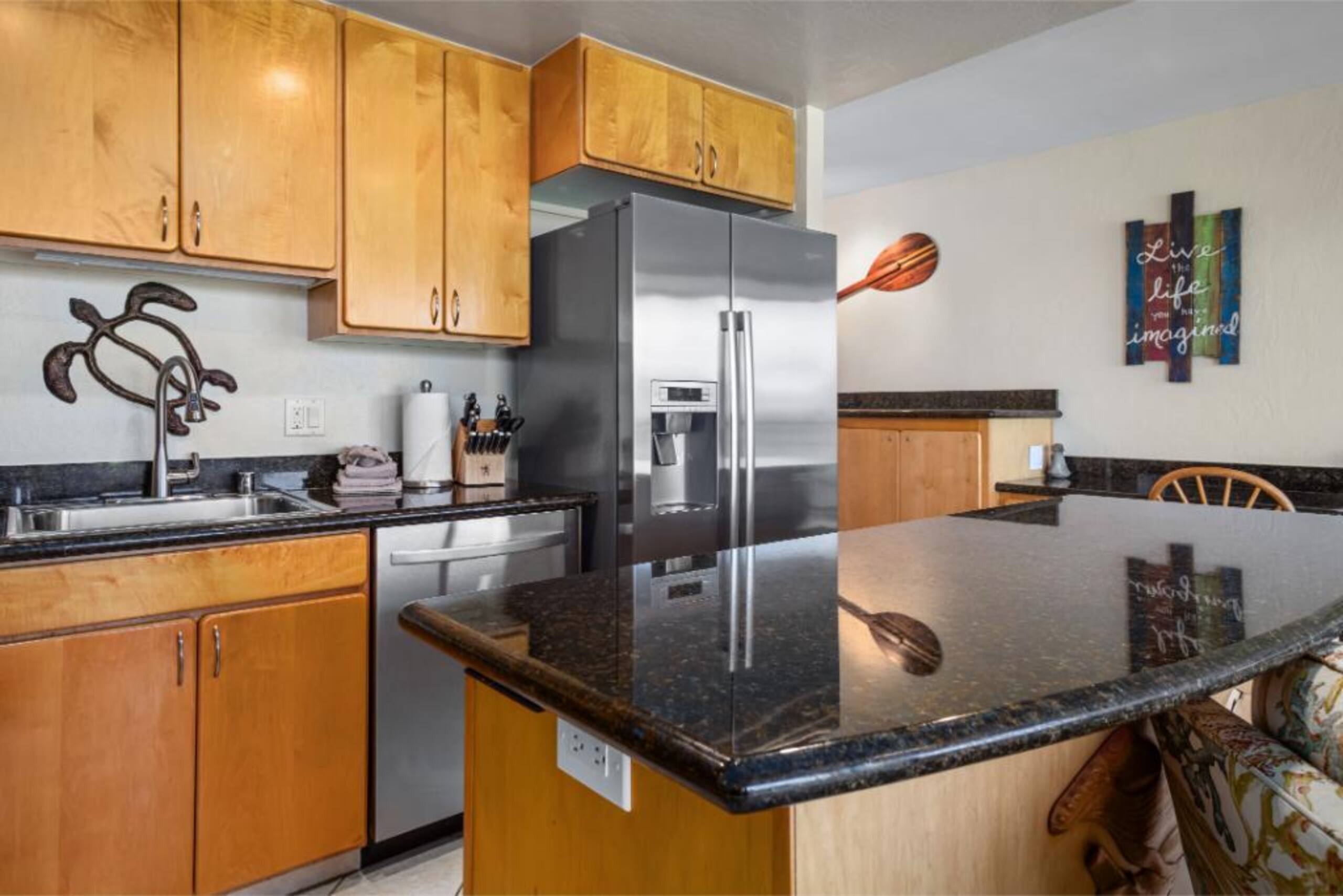 Condo in Kihei · ★4.67 · 1 bedroom · 2 beds · 1.5 baths - Image 11