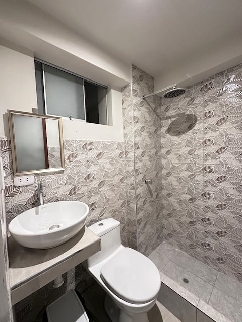 Apartment 3 minutes from Plaza Huánuco and 1 block from Open Plaza