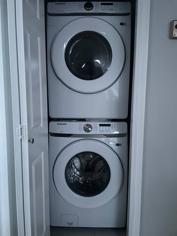 Spacious Vancouver Home gallery image 4