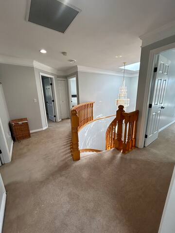 Spacious Vancouver Home gallery image 2