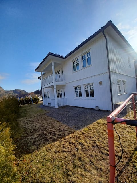 single-family home centrally located in Kvinesdal