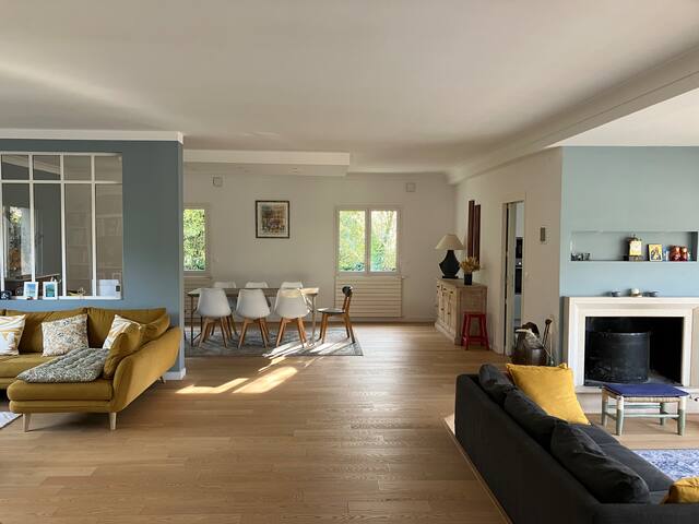 Maison familiale 10p avec jardin, piscine et clim gallery image 2