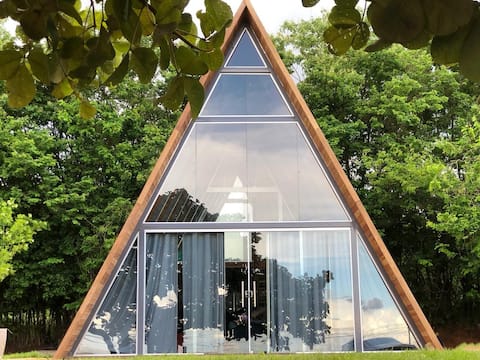 Suite Dreams Chalet Experience with Hydro Cinema and Spa