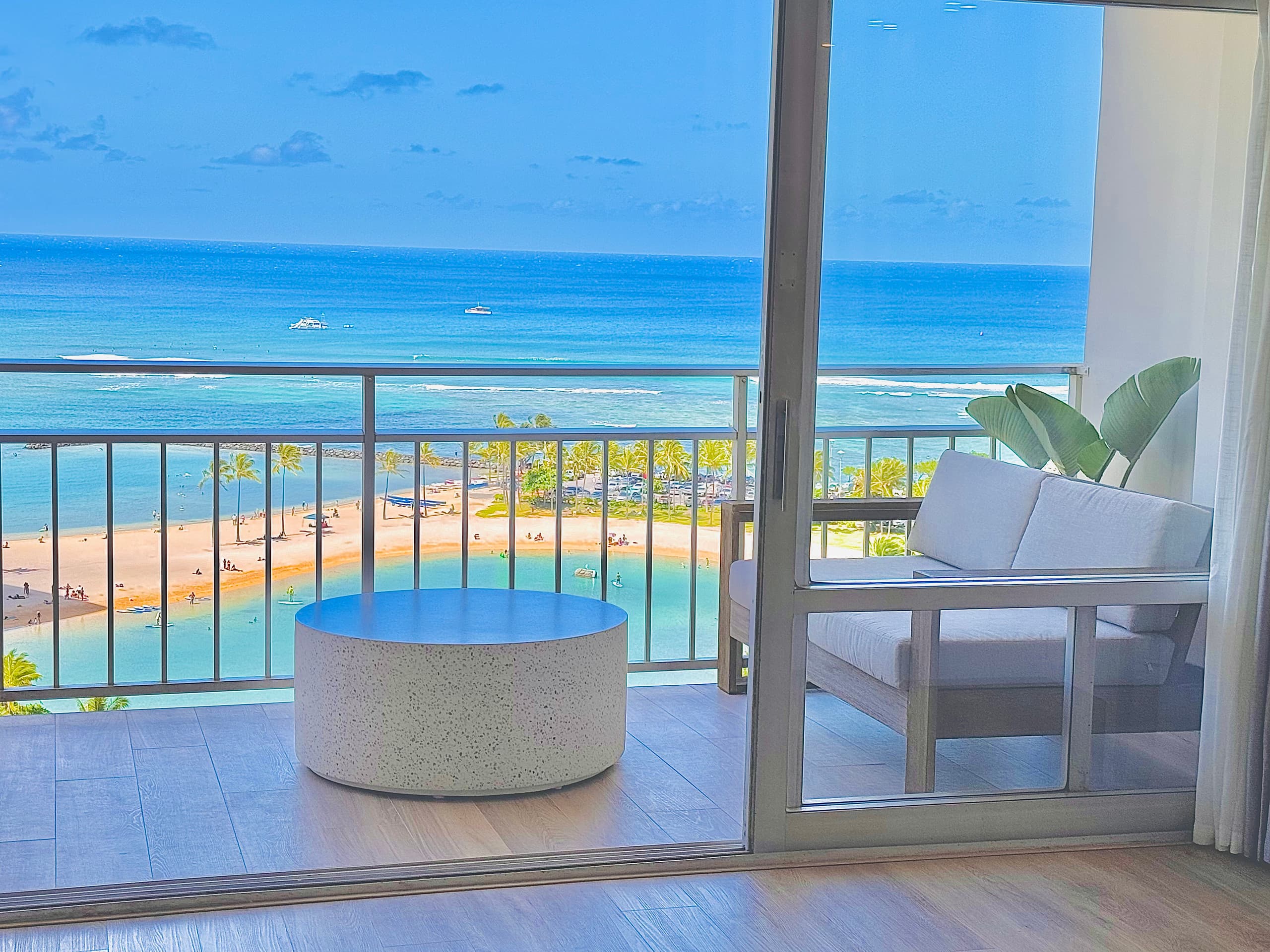Condo in Honolulu · ★4.9 · 1 bedroom · 2 beds · 1 shared bath - Image 7