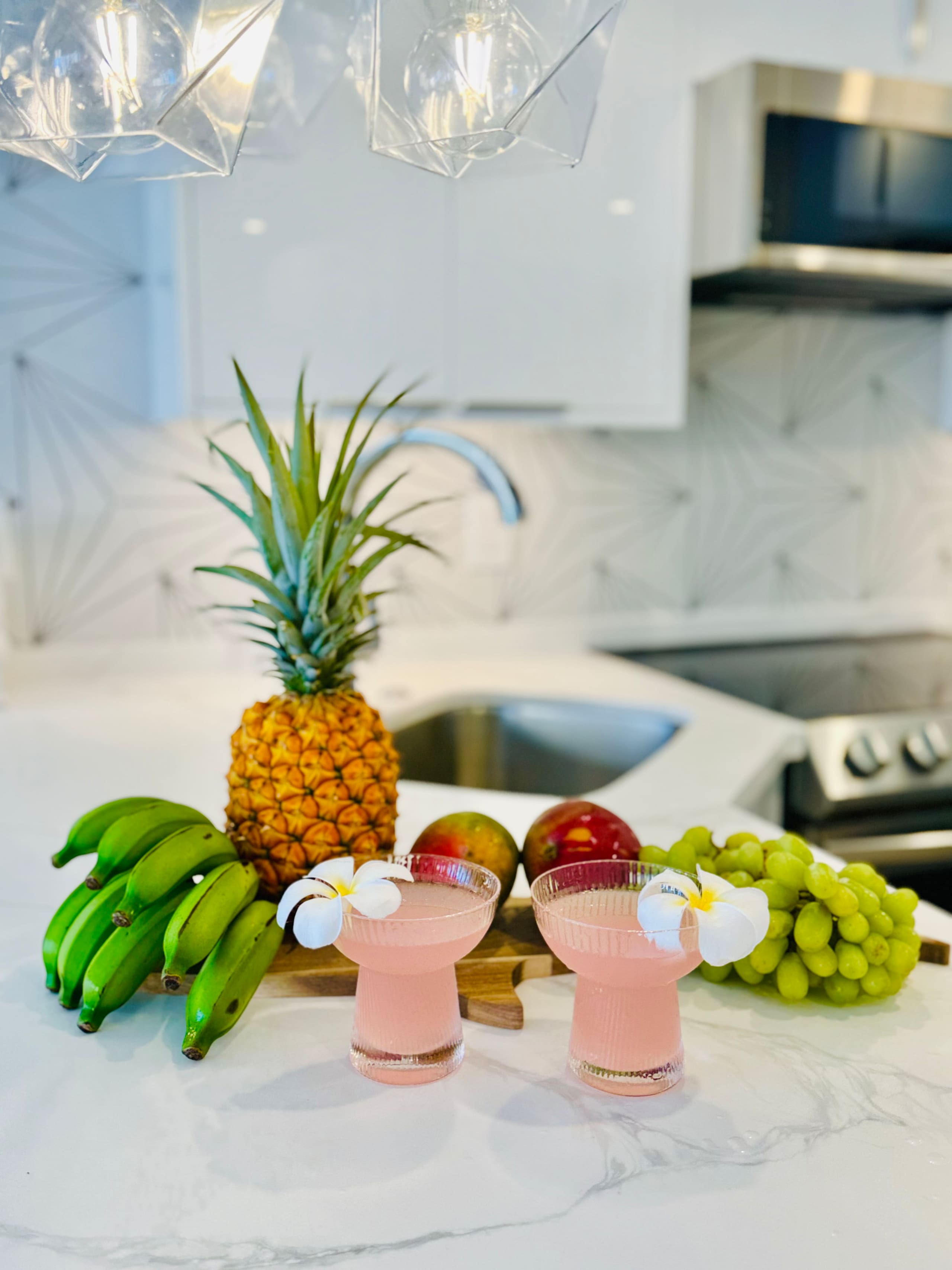 Condo in Honolulu · ★4.9 · 1 bedroom · 2 beds · 1 shared bath - Image 26
