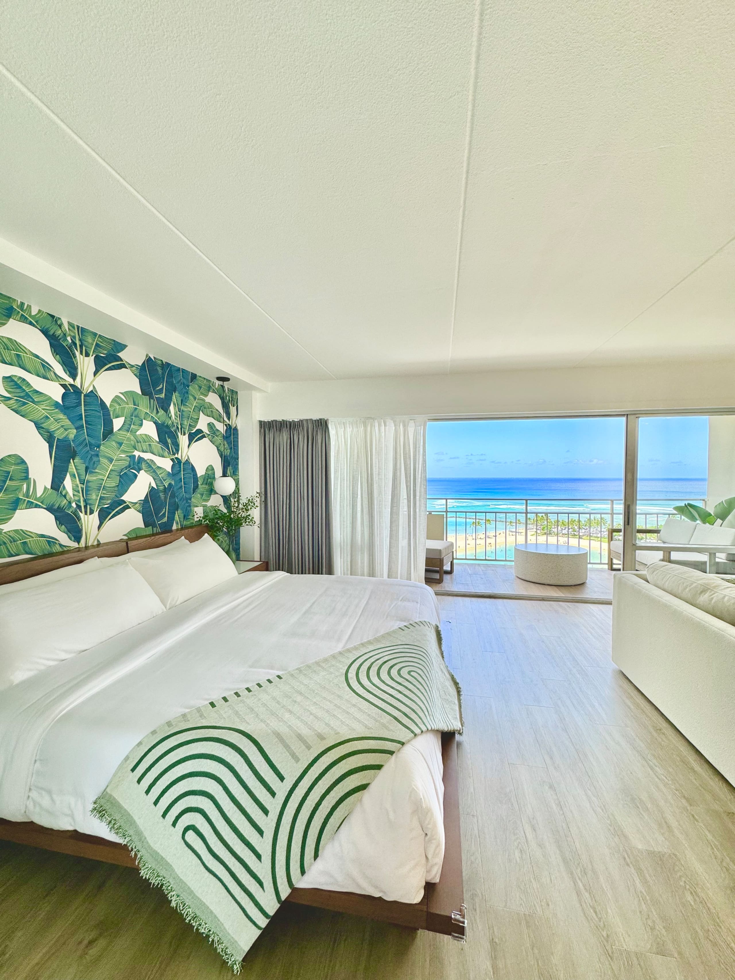 Condo in Honolulu · ★4.9 · 1 bedroom · 2 beds · 1 shared bath - Image 9