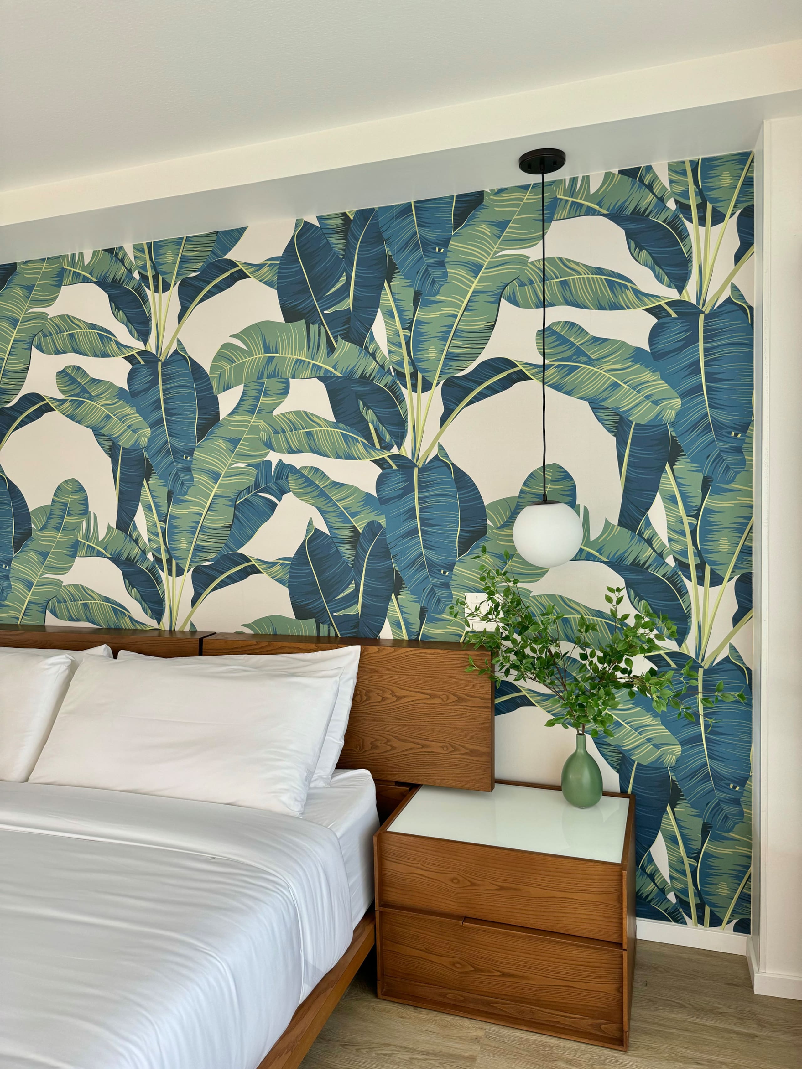 Condo in Honolulu · ★4.9 · 1 bedroom · 2 beds · 1 shared bath - Image 18