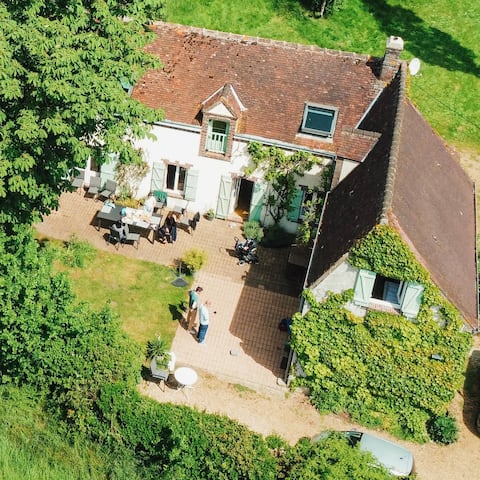 Charming family house - Close to Paris - Perche