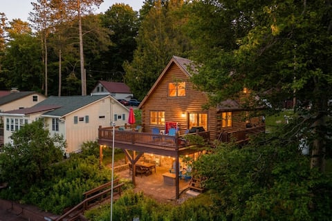 5 Min to Colgate, Sleeps 8, Game Room, Sauna