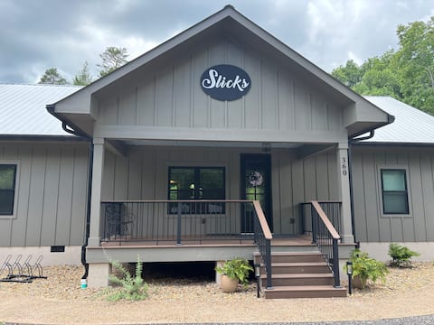 “Slick’s” on the River
