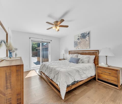 3 bedroom house on riverside dr in Tecumseh