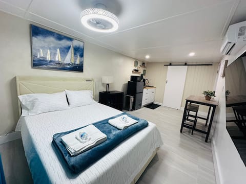 Quiet Guest-Room in Davie near Nova, FLL airport