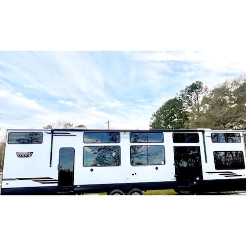 Listing in Georgetown