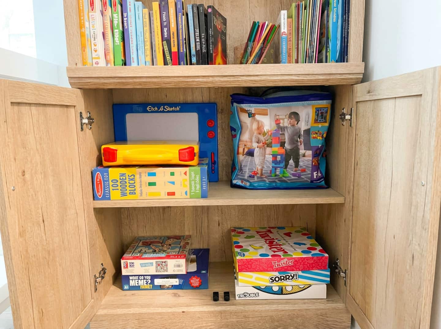 Family-friendly play cabinet