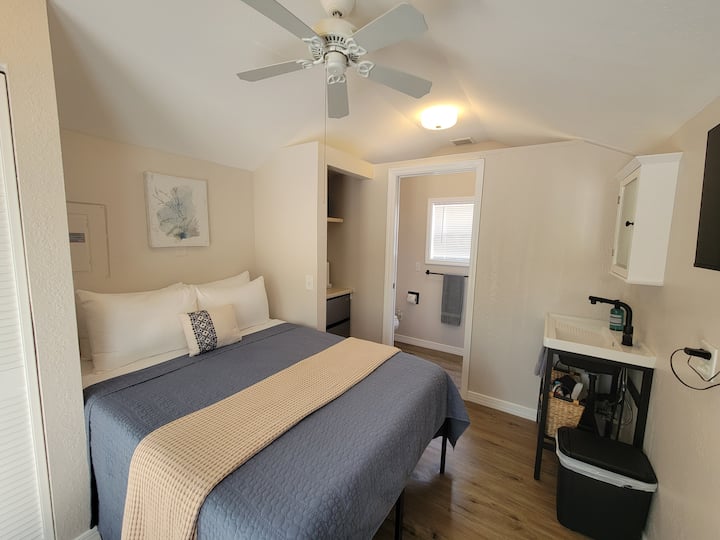 カヤック付き、川沿いのタイニーハウス - 借りられる小型住宅