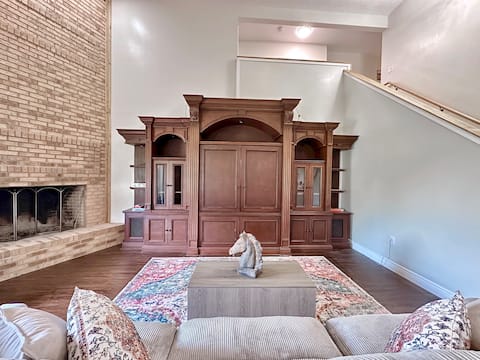 The Manor at Sergent Stables - Pet Friendly