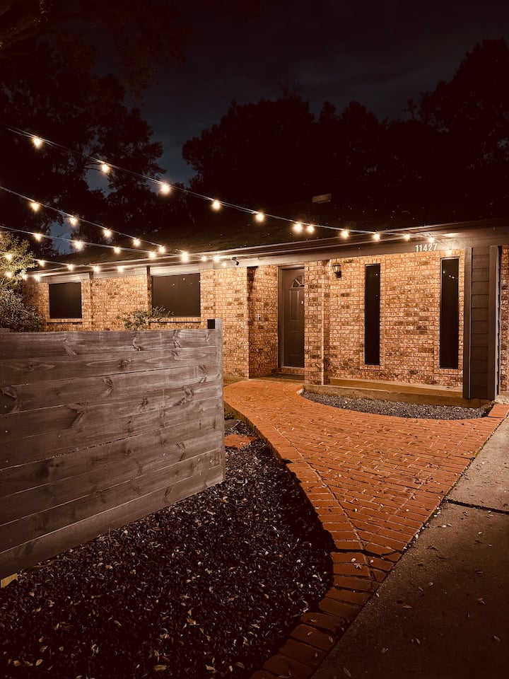 Rustic Houston Home - Houston, TX