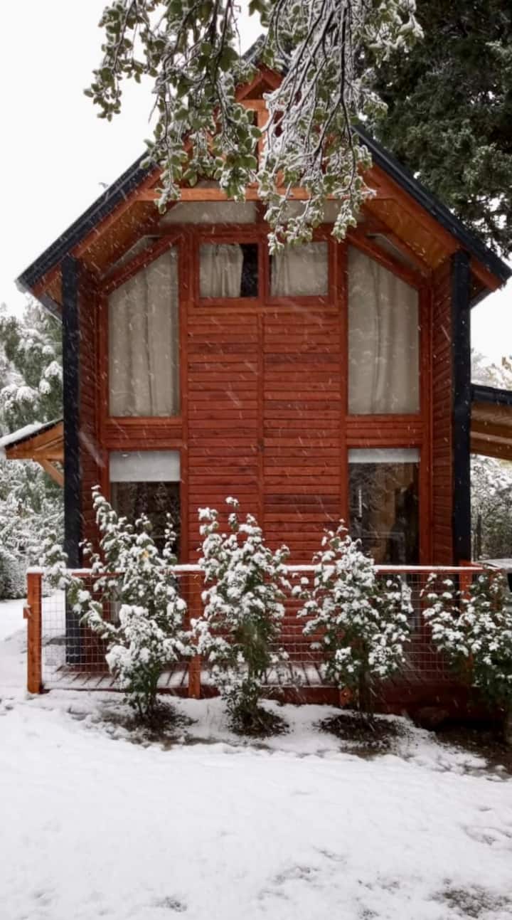Casita Bandurrias. In The Woods, Between Mountains - San Carlos de Bariloche