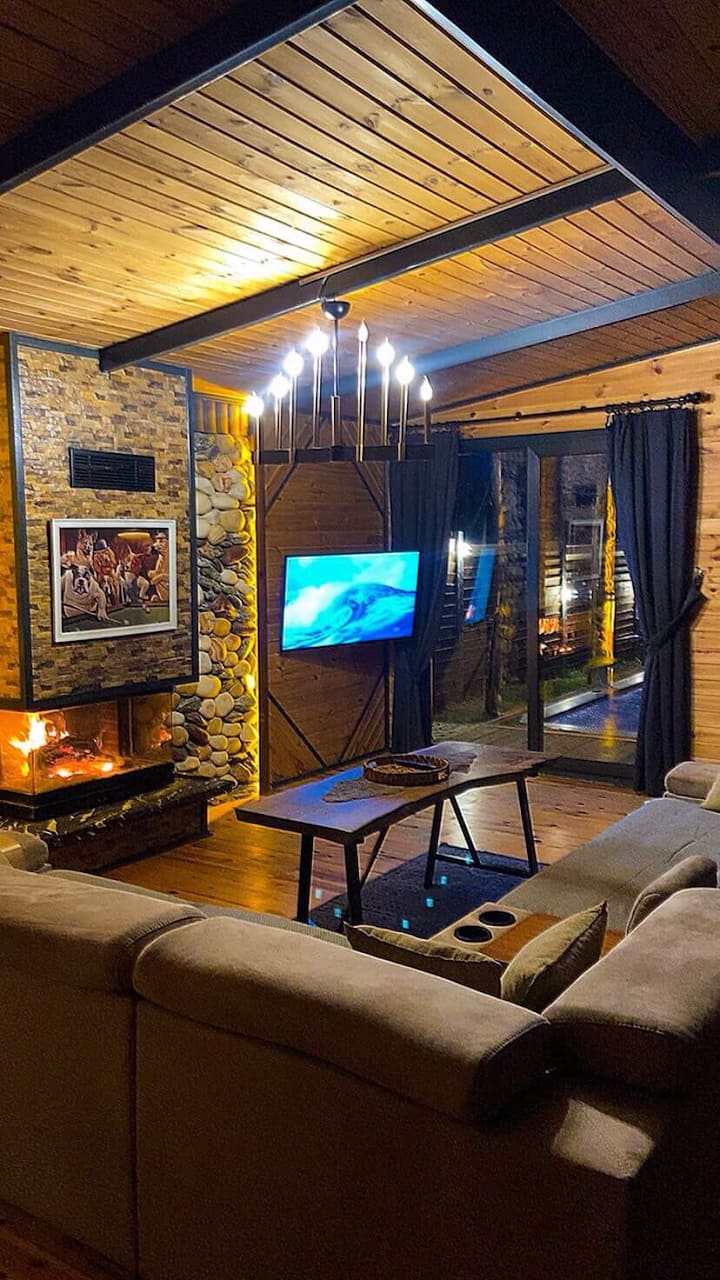 Büyük Havuzlu 2+1 Bungalov - Kartepe