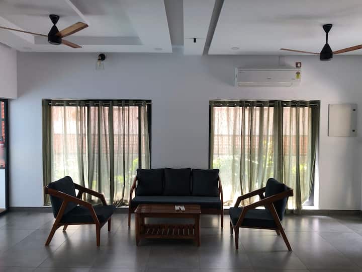 Villa Cherry | Cozy 3bhk Pvt Pool Villa In Cochin - Cochín