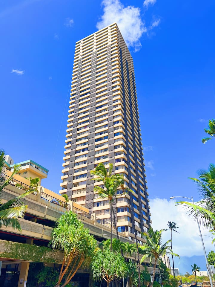 Waikiki Skyline Corner Ocean View Studio - Apartments for Rent in